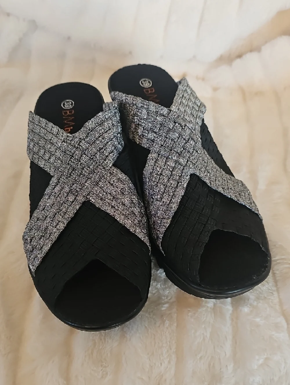 bernie mev. Metallic Silver and Black Wedge Slide - Picture 4 of 10